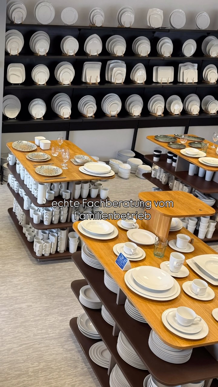 📣 🚨 HALT! STOPP! , So viel Geschirr hast du noch nie gesehen! 👀🍽️, Du suchst Geschirr für die Gastronomie oder für Zuhause? , Dann komm vorbei und entdecke unsere riesige Auswahl! 🤩, Geschirr, Besteck