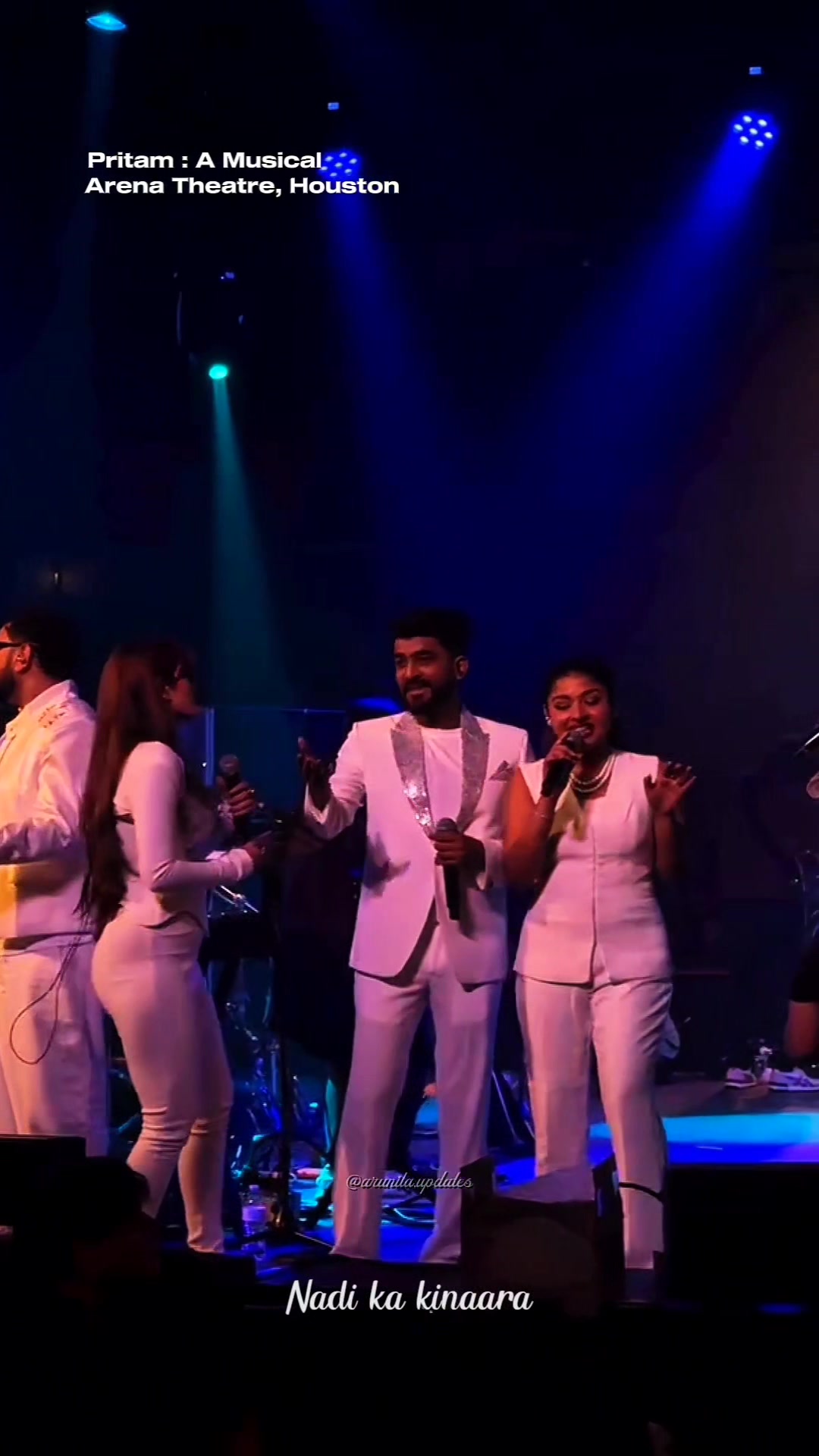 Let’s go back to last night at the Houston Arena Theatre where magic ...