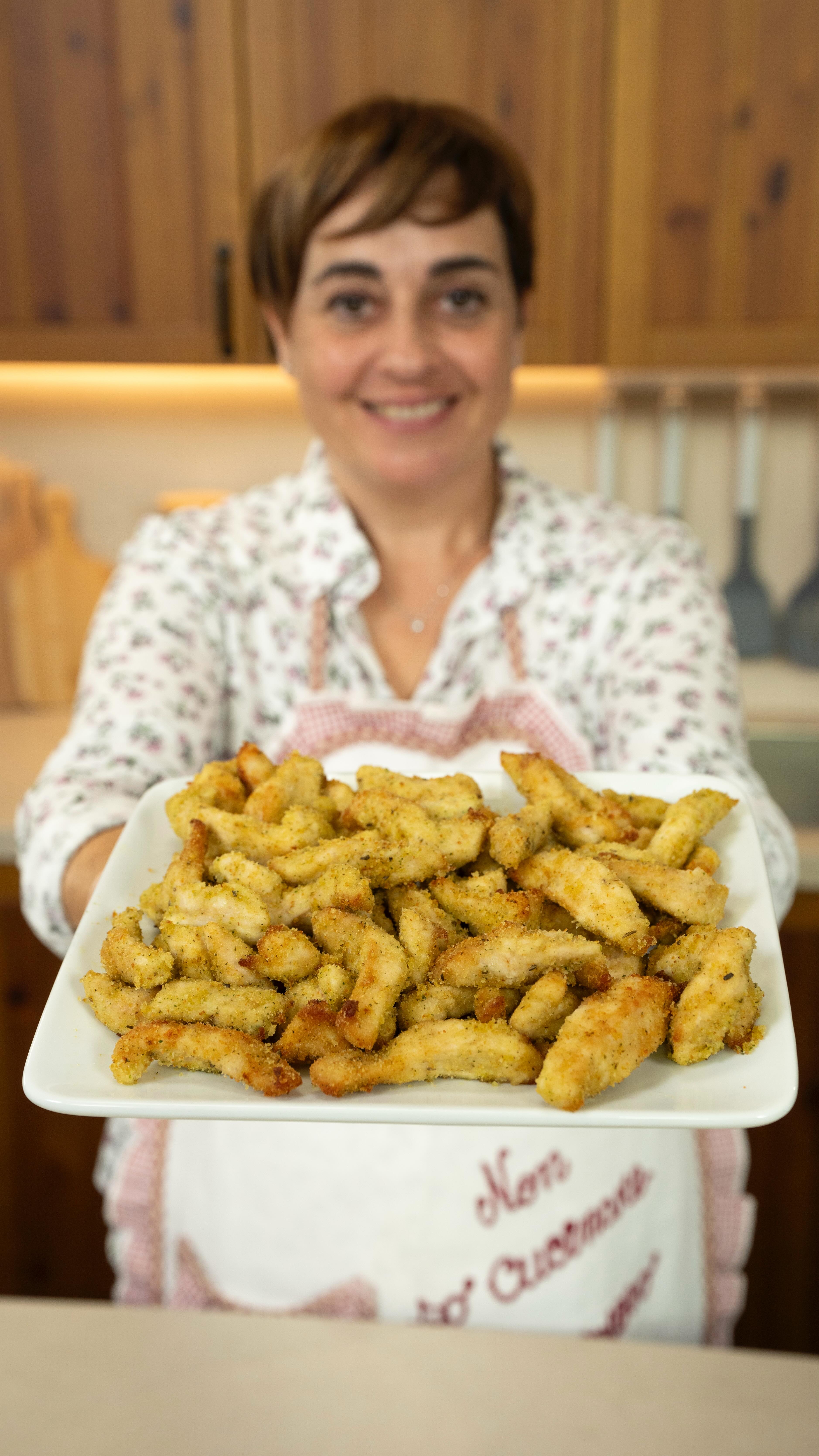 STRACCETTI DI POLLO PANATI IN FRIGGITRICE AD ARIA Saporito, facile e ...