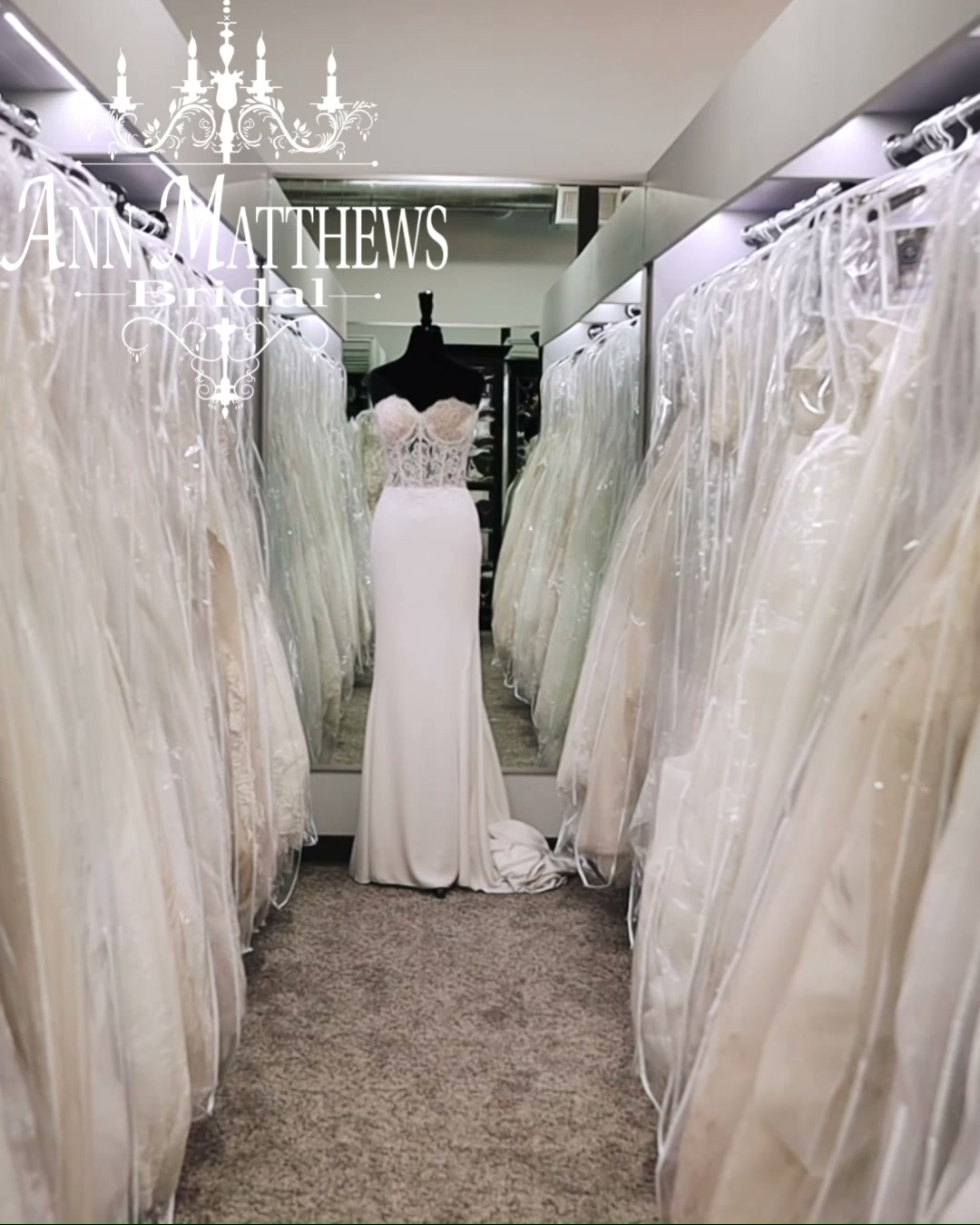 navy short bridesmaid dress KissProm Sleeves Bateau A-Line Chiffon in Navy, / 30 Pre-Order Payment Options:DEPOSIT | $3999 Total | $750 Due Now | Free ConUS Shipping 3 inch / 82 Size:US 2 Line & Dot Midi
