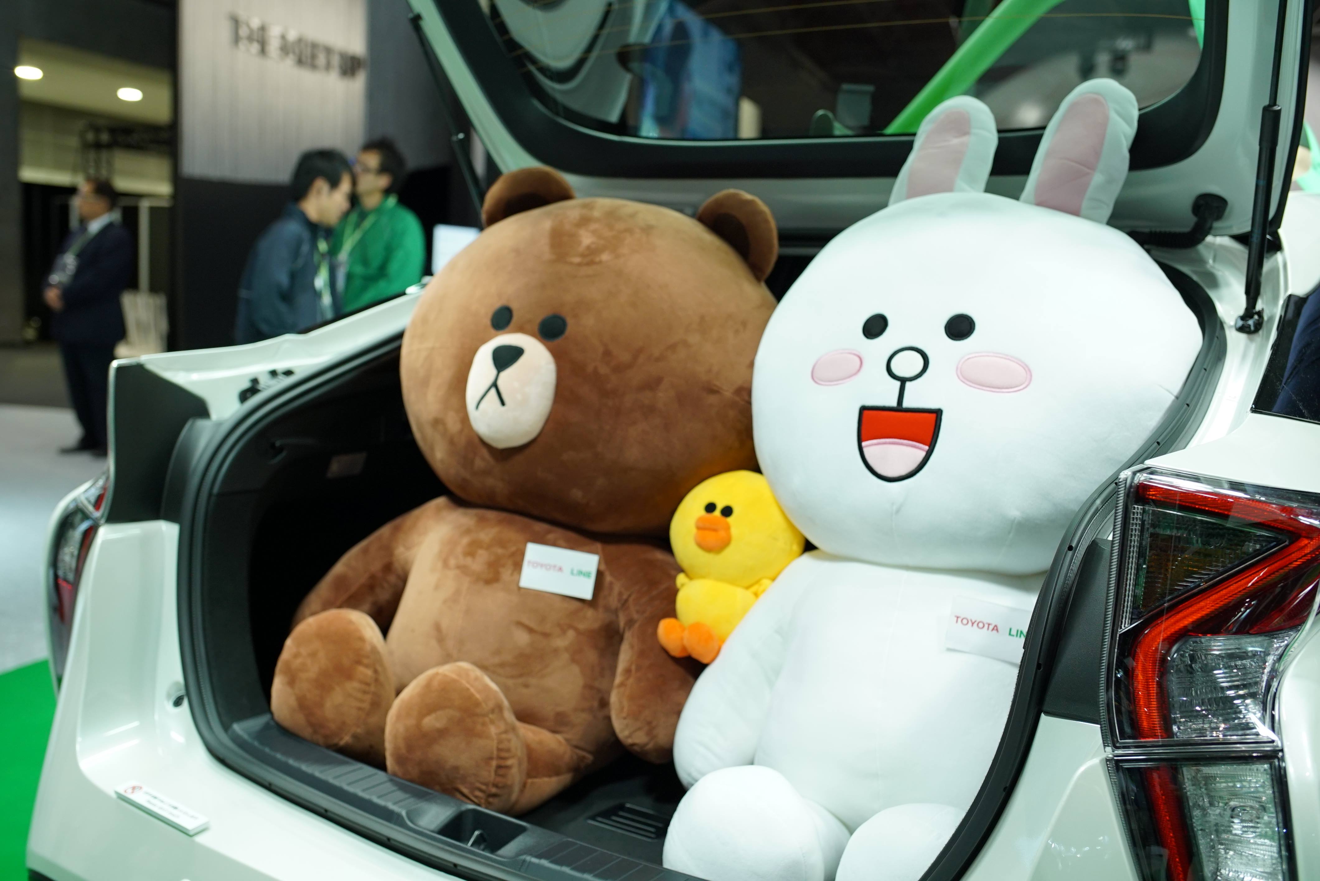 Toyota Connected Labにコニーちゃんとブラウンちゃんが来ている 