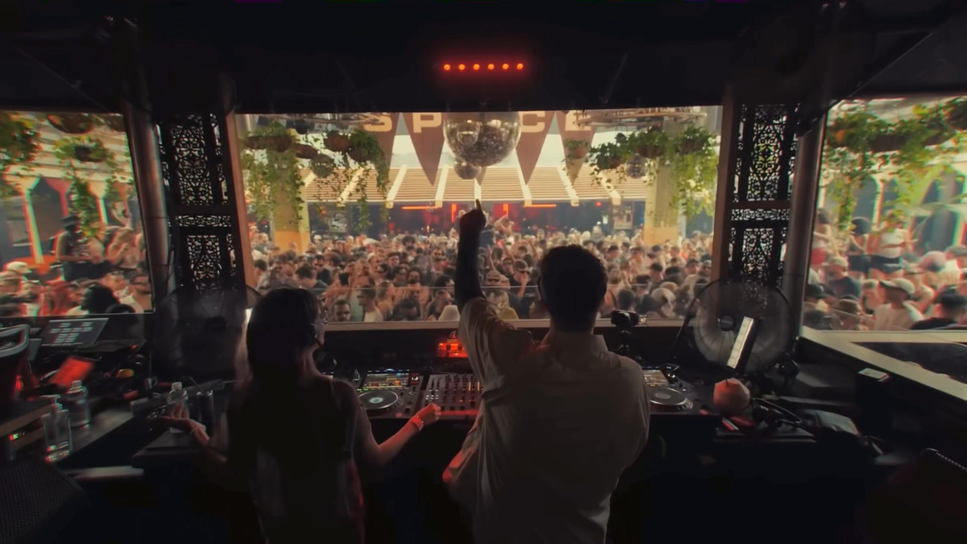 19:26 B2B Layla Benitez at Club Space, Miami [Full 4K Set] WATCH 👀🎧🤘🔥 🆔 ...