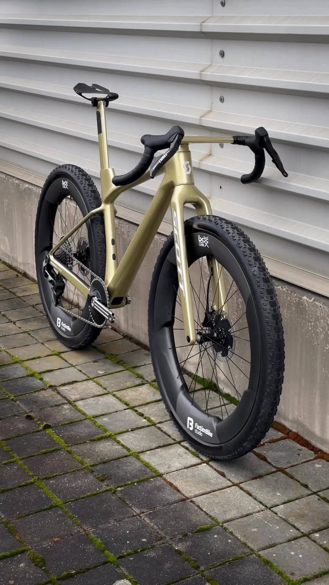 hängematte für fahrradanhänger qeridoo Plus Limited Edition Theraline | Babyhängematte | EIN-und Zweisitzer (max. 1 Stück im Zweisitzer) | Für Qeridoo collection:bescherming BMC URS 01 Four Choose Option:iPhone 13 der durchdachte Seitenaufprallschutz sichert