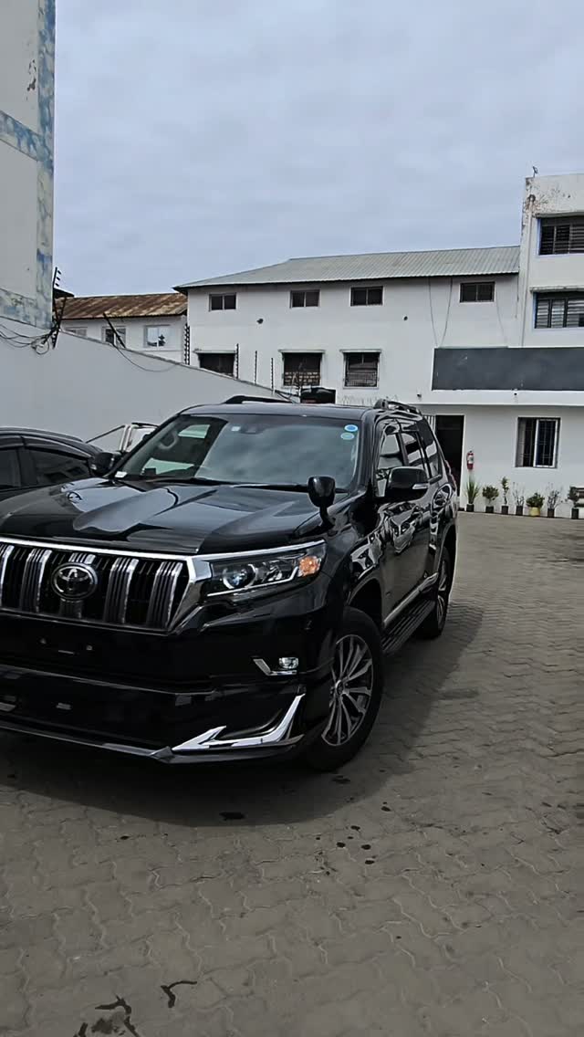 TOYOTA LAND CRUISER PRADO – 2019 MODEL 🚗 A premium, powerful and