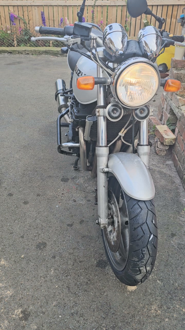 It lives after a light recommissioning !!!! Stunning bike full of