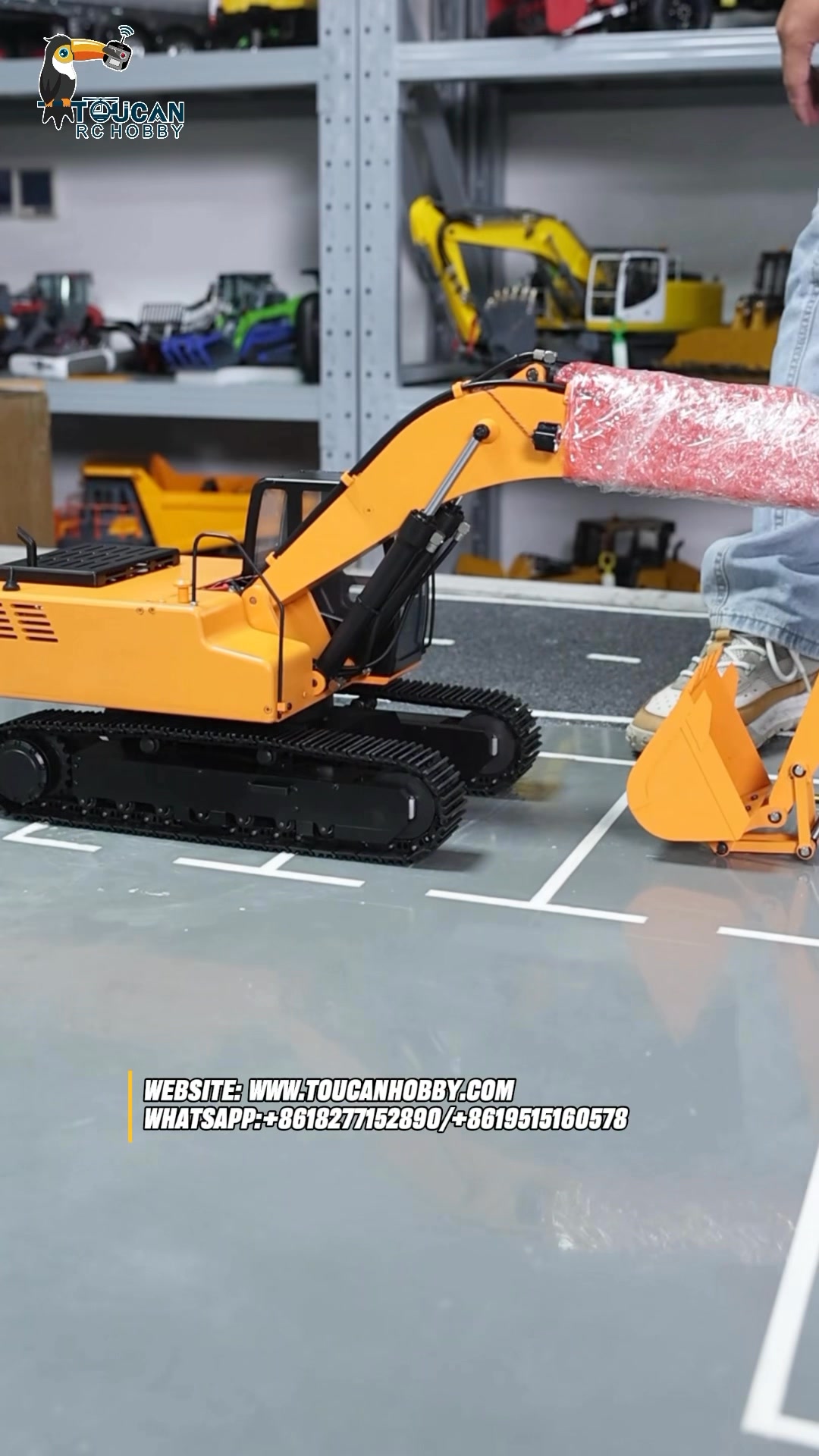 1/14 DX350LC full metal RC excavator outdoor unboxing. Solid metal