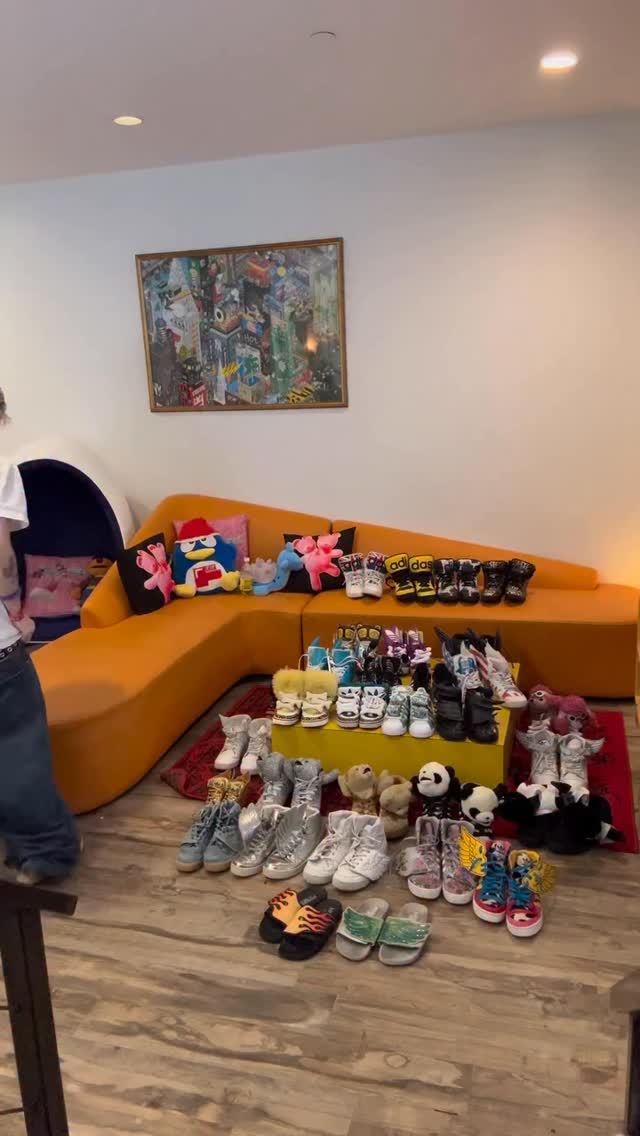 Jeremy SCOTT (@ITSJEREMYSCOTT) • Facebook