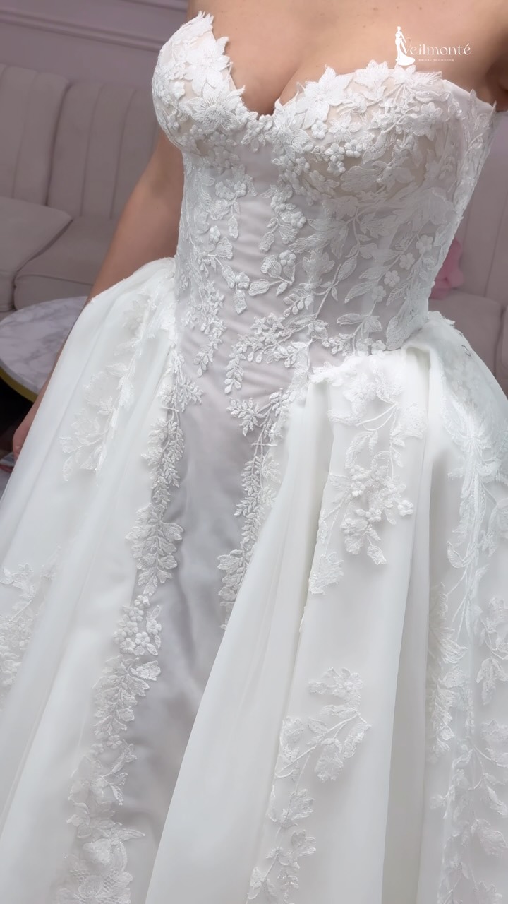 ✨ Welcome to Veilmonté Bridal Showroom ✨, Where finding your wedding dress feels as special as the moment you say “YES.” 🤍, From timeless elegance to modern statement gowns, our showroom is filled 