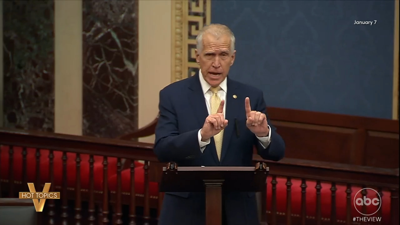 LAWMAKERS DENOUNCE TRUMP THREATS TO SEIZE GREENLAND: After GOP Sen ...