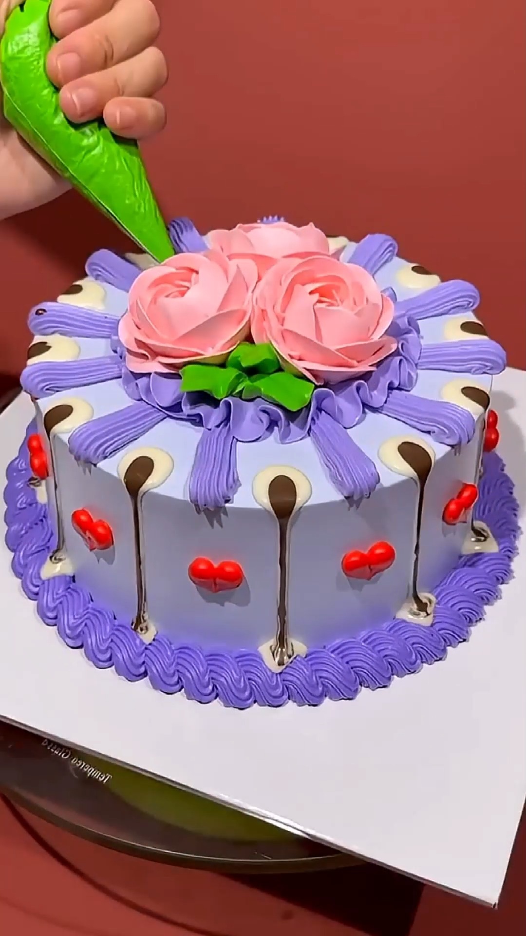 Lovely cake design by BruleePasteleriaCreativa | 24/7 Cake Affairs