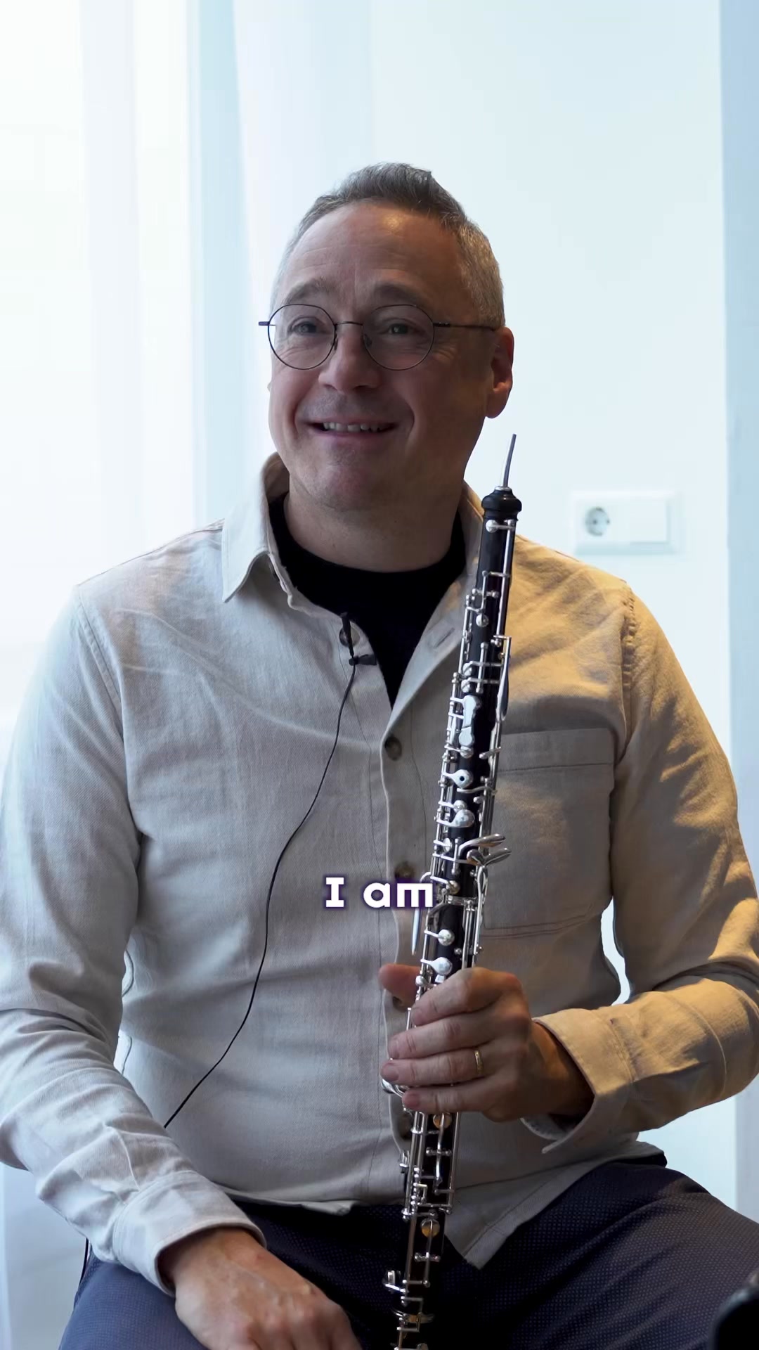 Voor Bach verruilt hij zijn hobo voor de hobo d’amore. In Bachs Concert ...