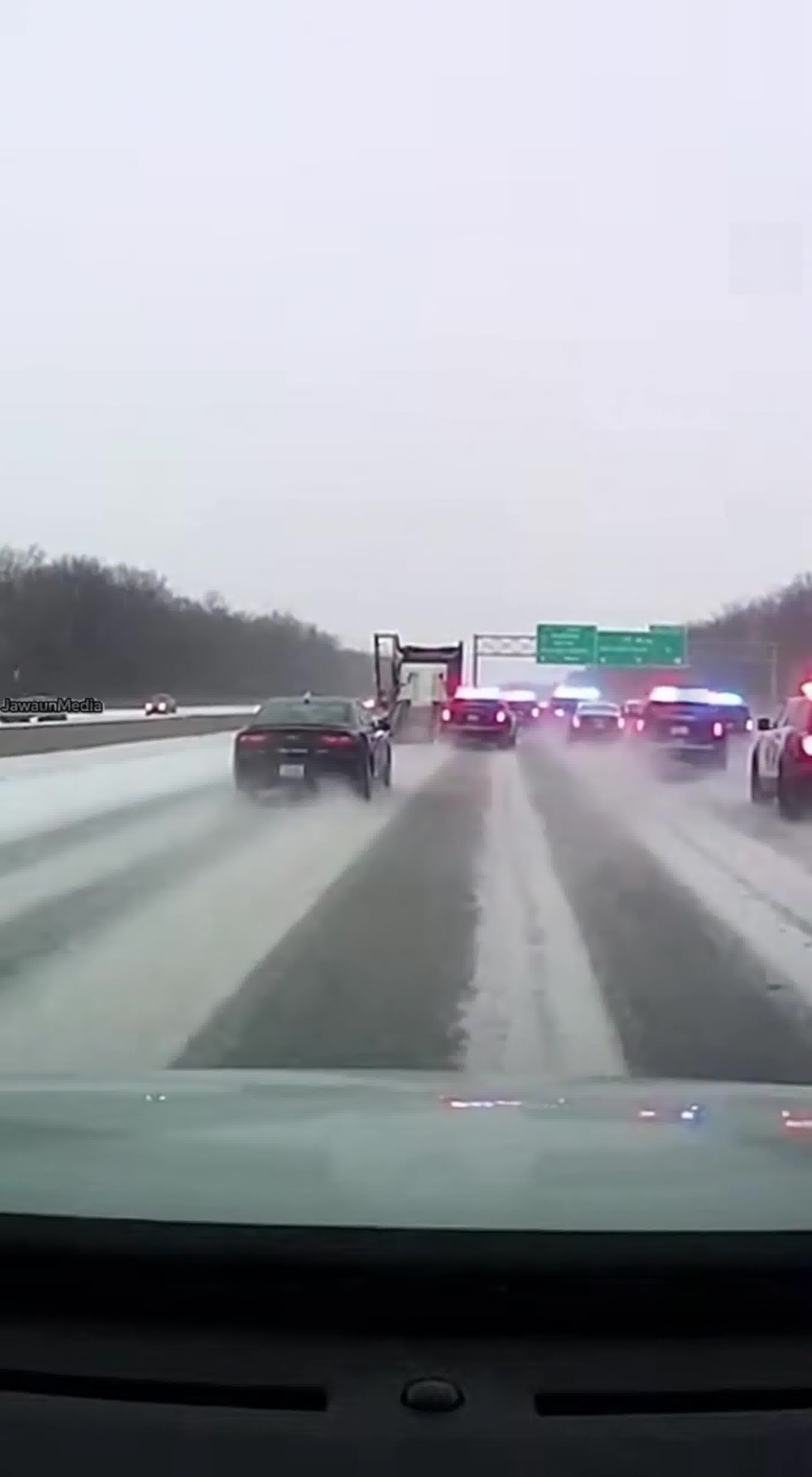 Sedan Escapes Icy Police Chase by Jumping Car Carrier Ramp 🛣️ ️ ...