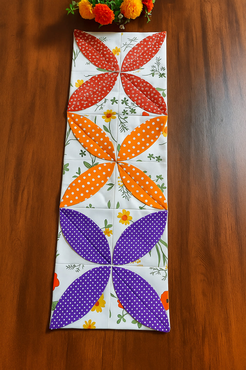 Creative Idea for sew Flower Quilt Table Runner #sewing #quilting # ...