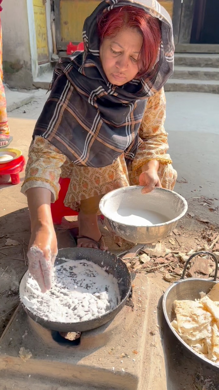 Handmade Most Hygienic Chita Roti Making at Village #viralfood #reels # ...