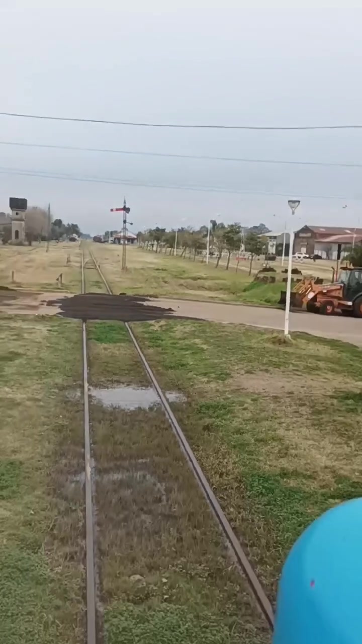 *Argentina Rails* Odd problem for South America - someone has put dirt ...
