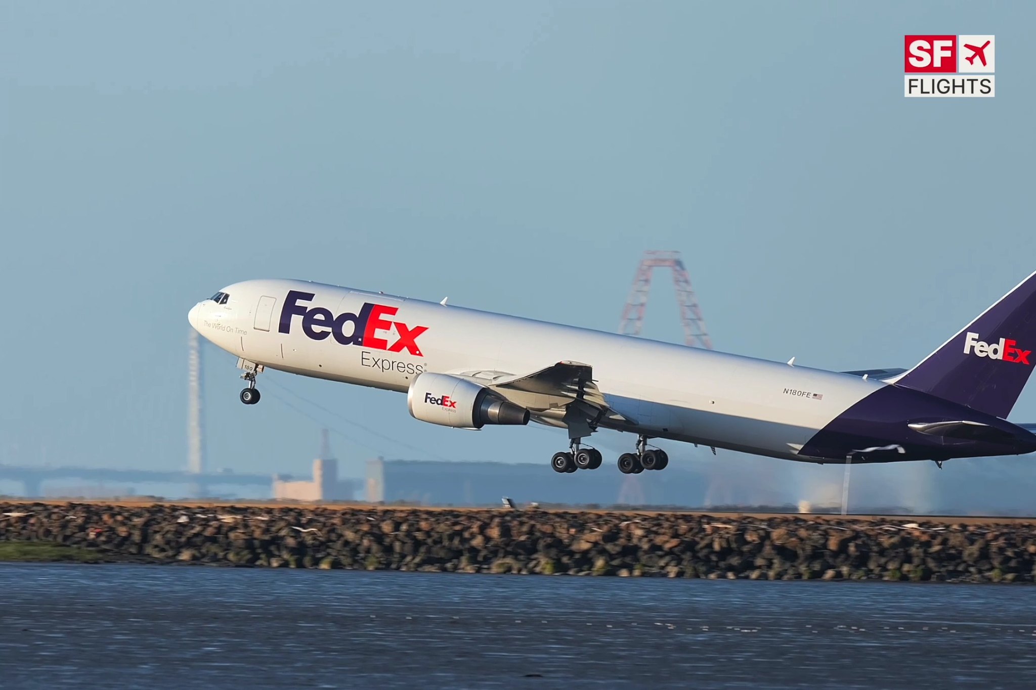 Cargo Action ✈️ FedEx Express Boeing 767-300F (N180FE) Departing