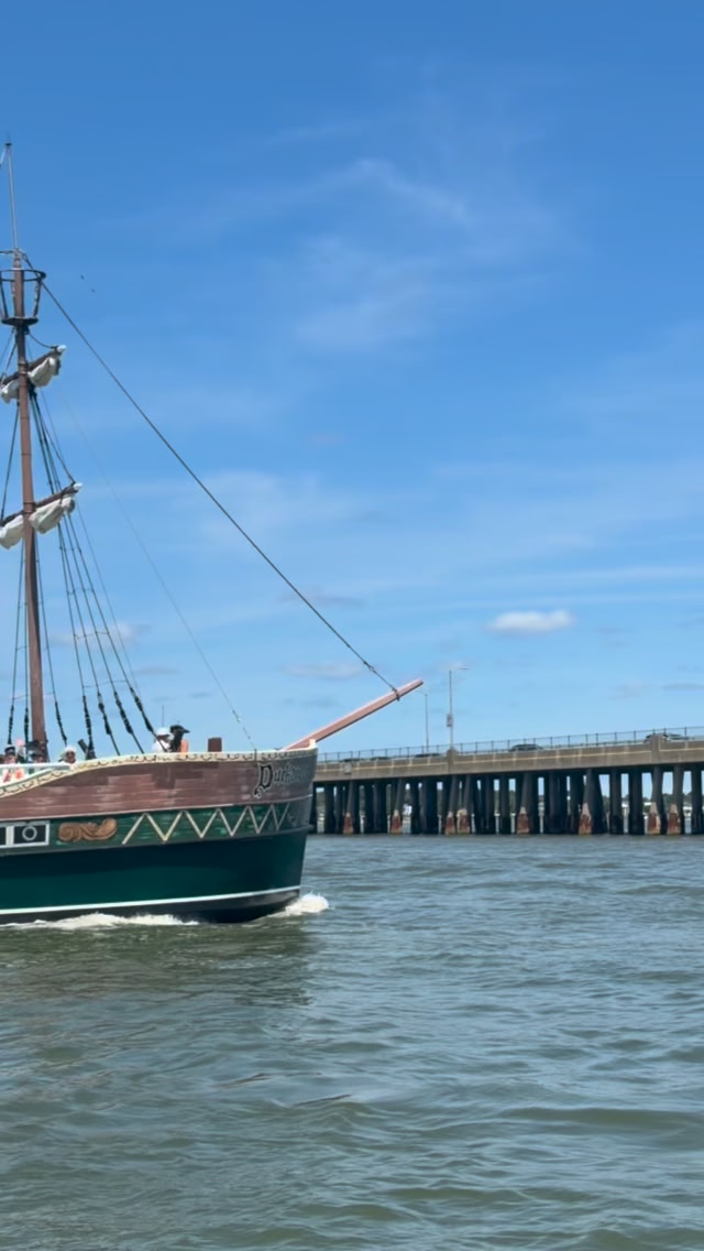 Devils gauntlet pirate ship | PirateDan Robin Blevins Catalano