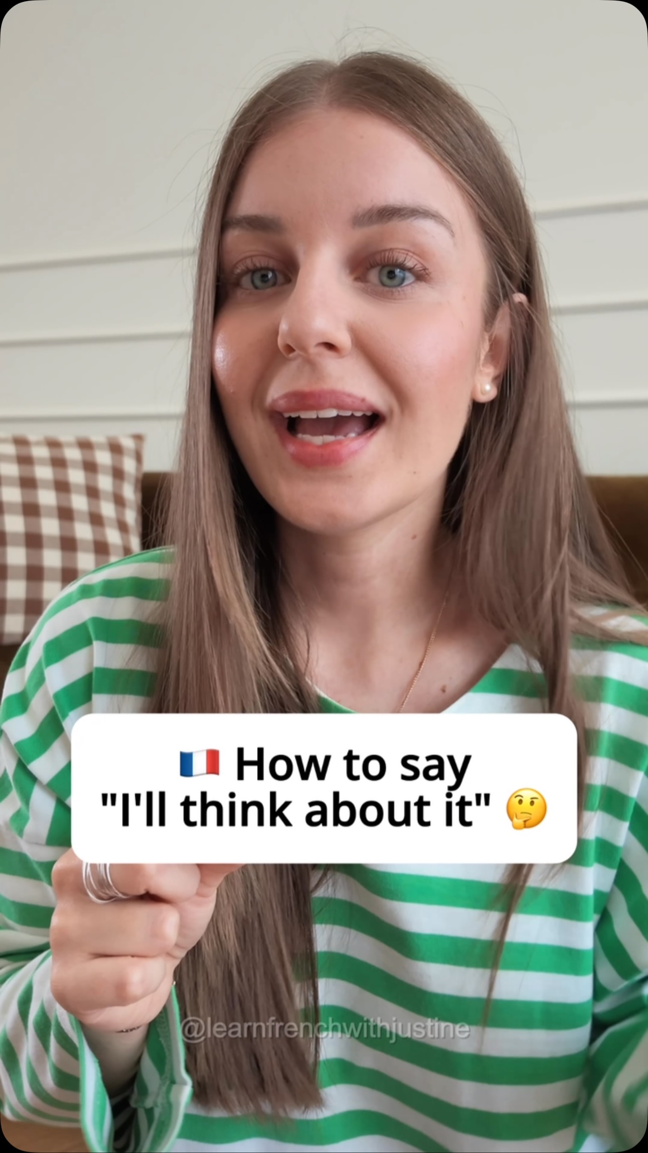 🇫🇷 In French, we say: → J'ai hâte ! The expression translates
