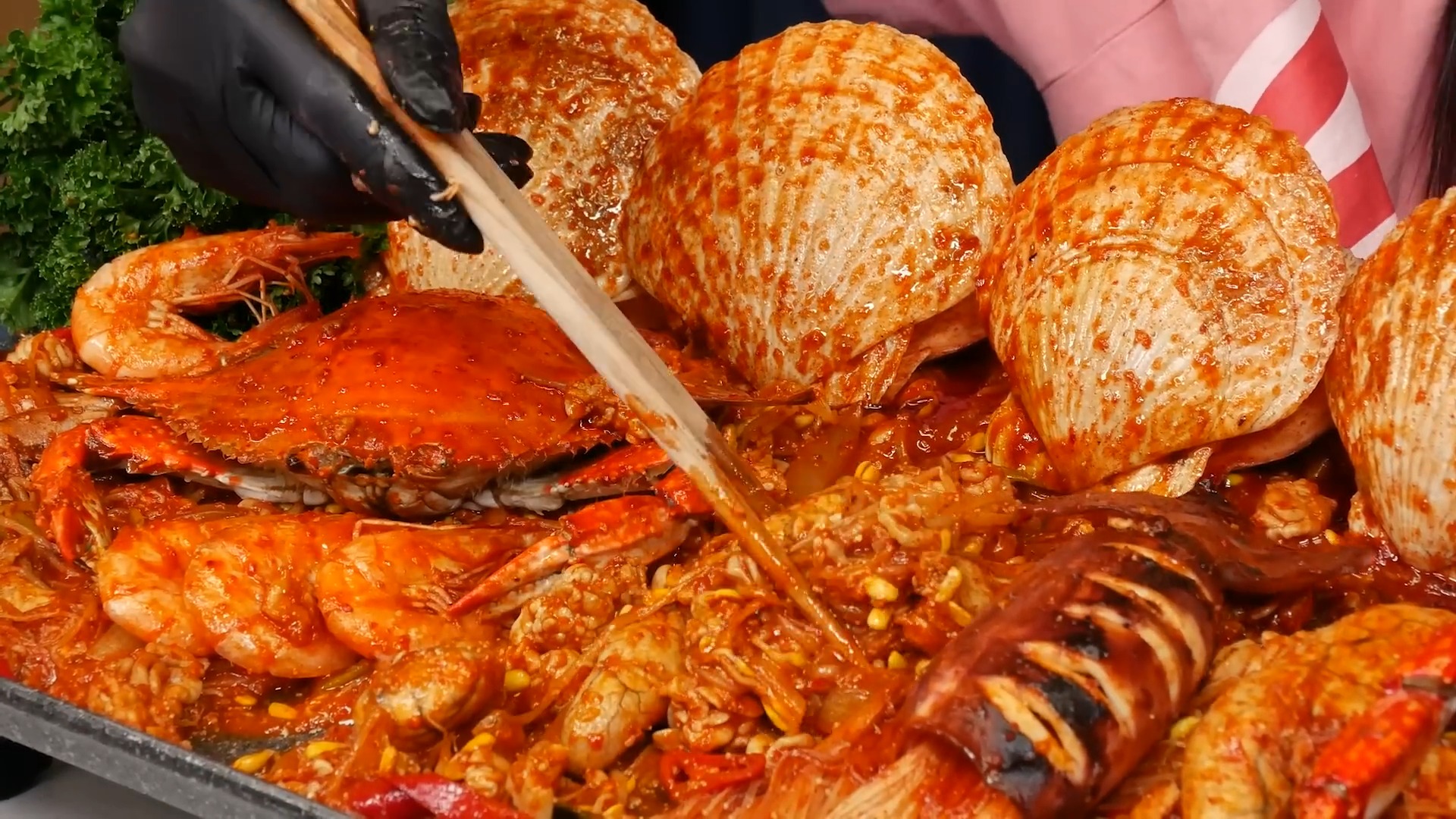 Giant Fish Roe (fish egg) 🔥 Squid Enoki Mushrooms Seafood Boil ! | Boki ...