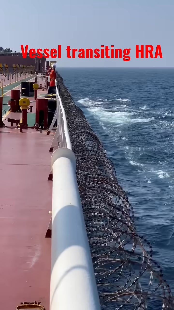Ship transiting High Risk Area (HRA) Somalia, Piracy Area, How to avoid ...