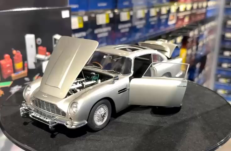 1:18 Aston Martin DB5. Item No.70296 | AUTOart models (Official)