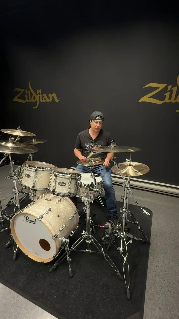 Zildjian Company - KIT SPOTLIGHT: CRAIG KNEALE - Twin Atlantic 14