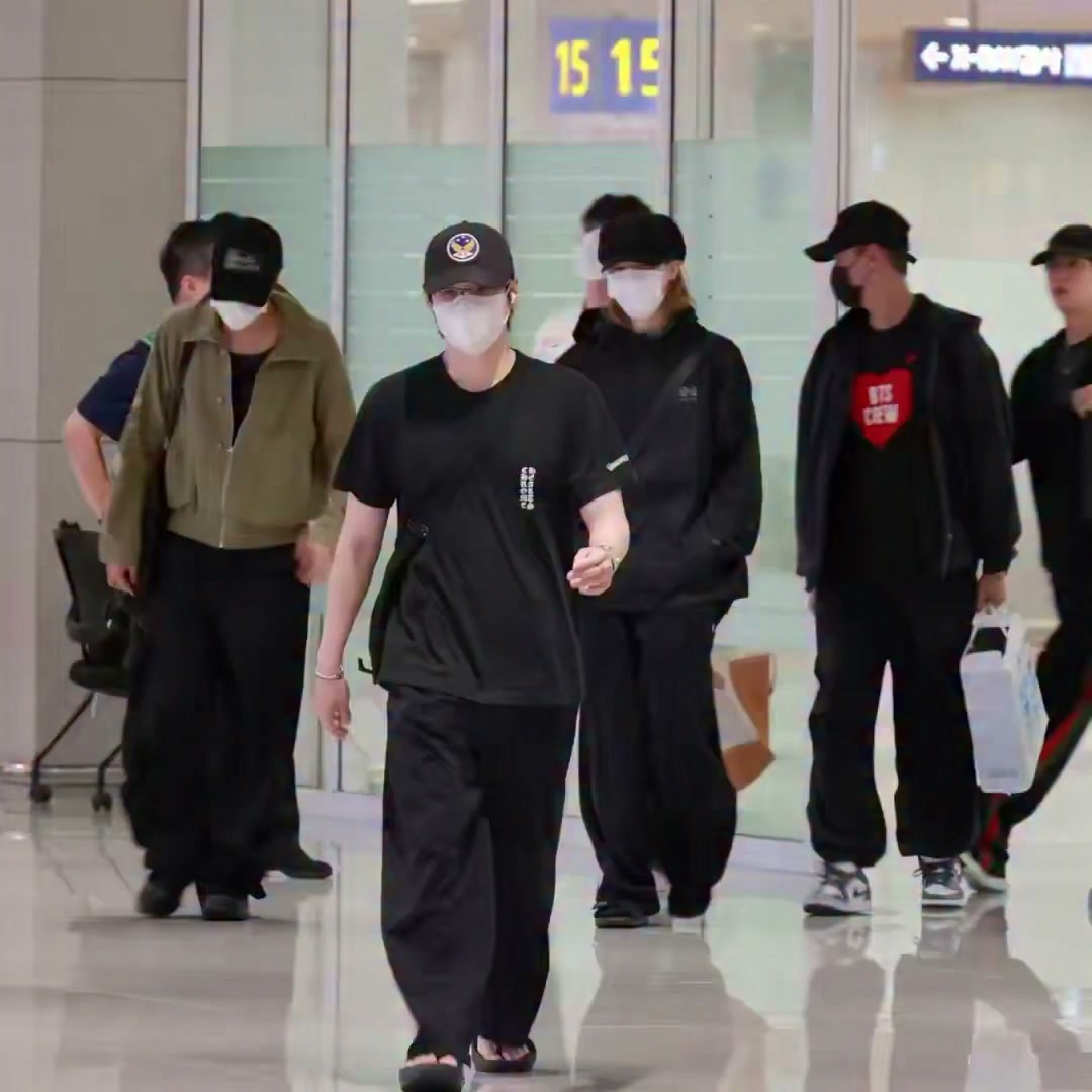 BTS ARE SAFELY BACK HOME EXCEPT JUNGKOOK, WHO'LL RETURN LATER DUE