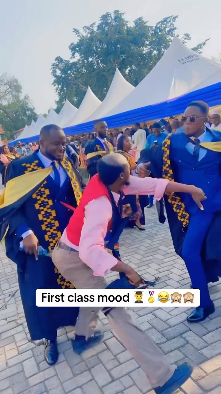 First class mood 😂 #fyp #graduation #school #legon #trending #uni #ucc ...