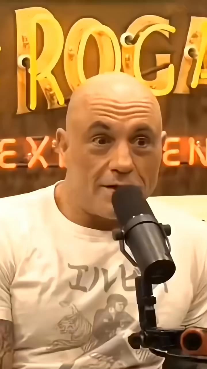 Joe Rogan Reacts To Sen. Hawley BLASTS Congress’ “Insider” Stock ...