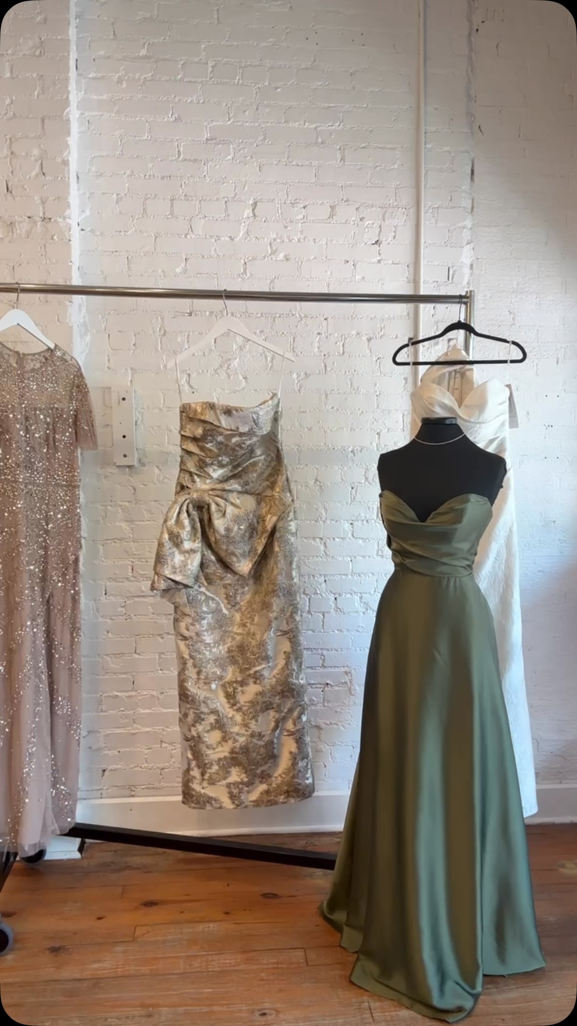 the dress shop of Dreams: A Novel: 9780804178983: van Praag, Menna: Books Sage green bridesmaids?  Weve