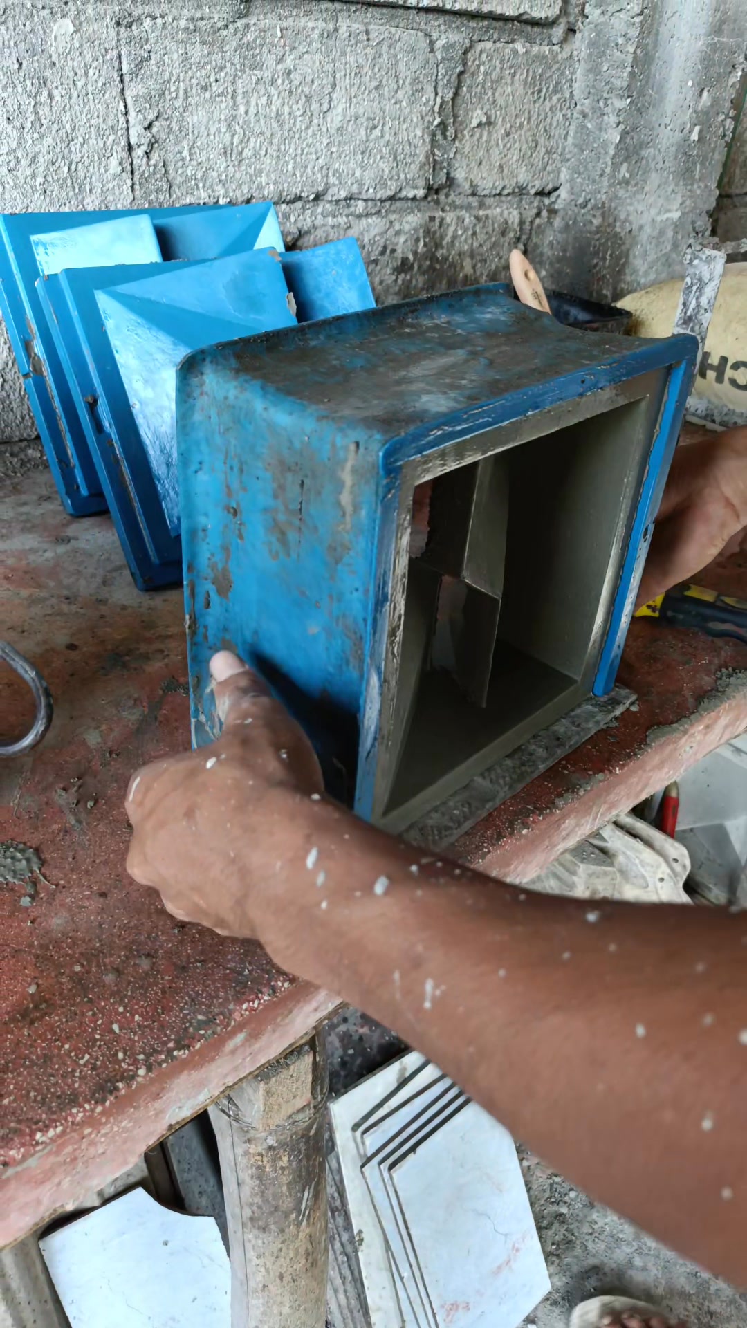 Full demolding process (full video) | Démoulage complet (vidéo complète ...