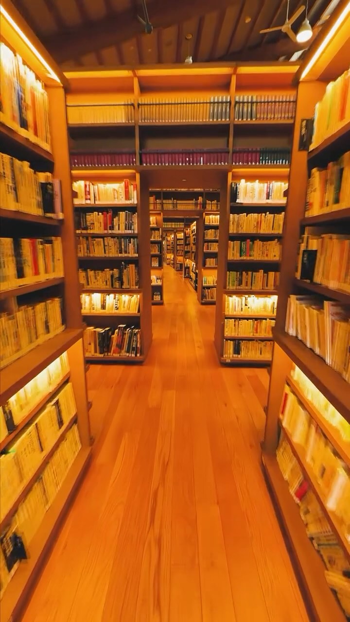 Quem você levaria para visitar essa biblioteca? Ela não é só um lugar ...