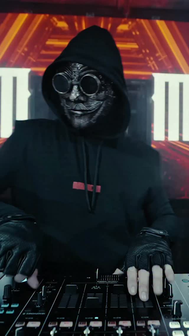 MAXAM & YuB teamed up for 