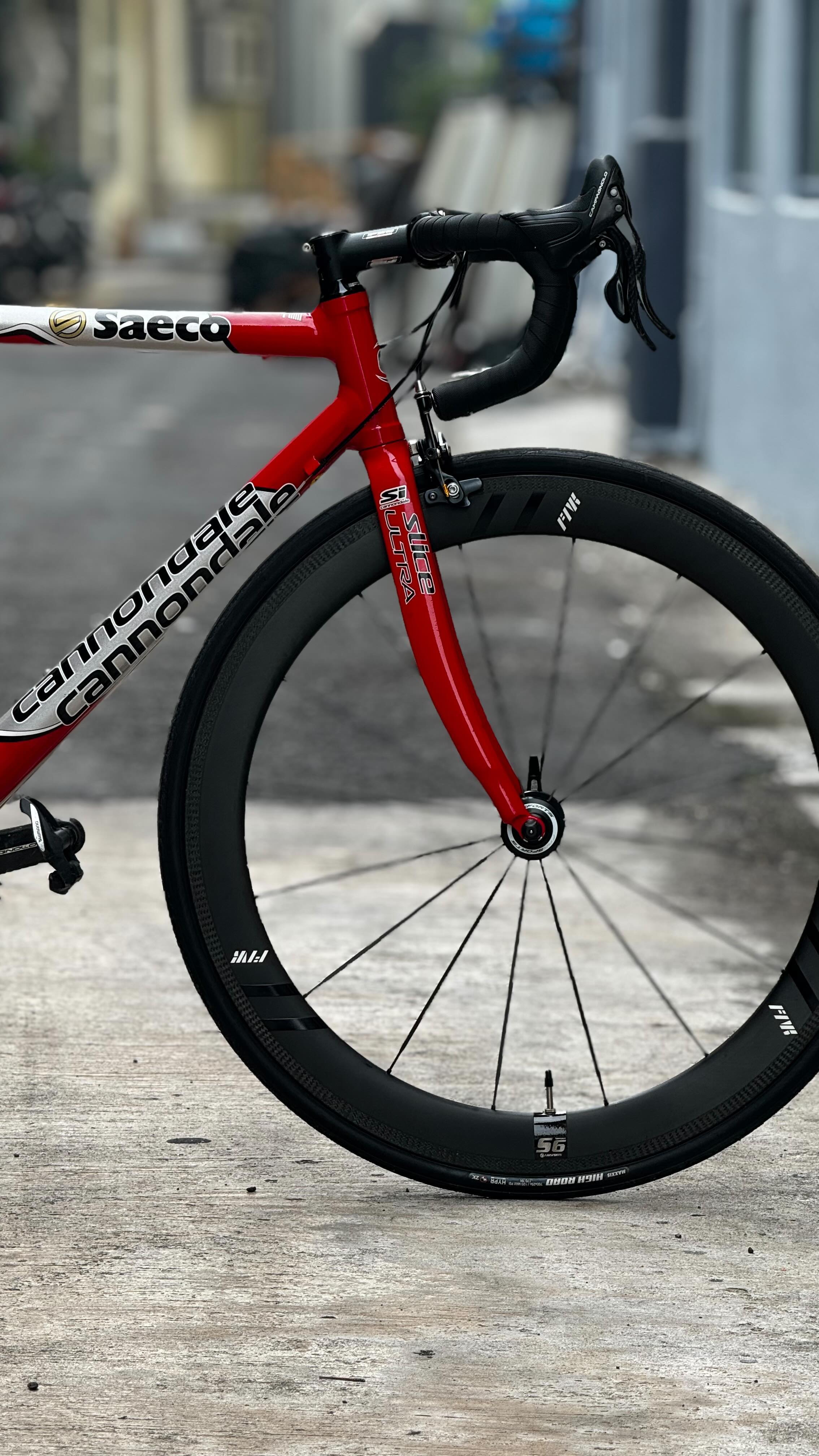 Rare Cannondale CAAD 5 Aero Track Frame with Unique Features
