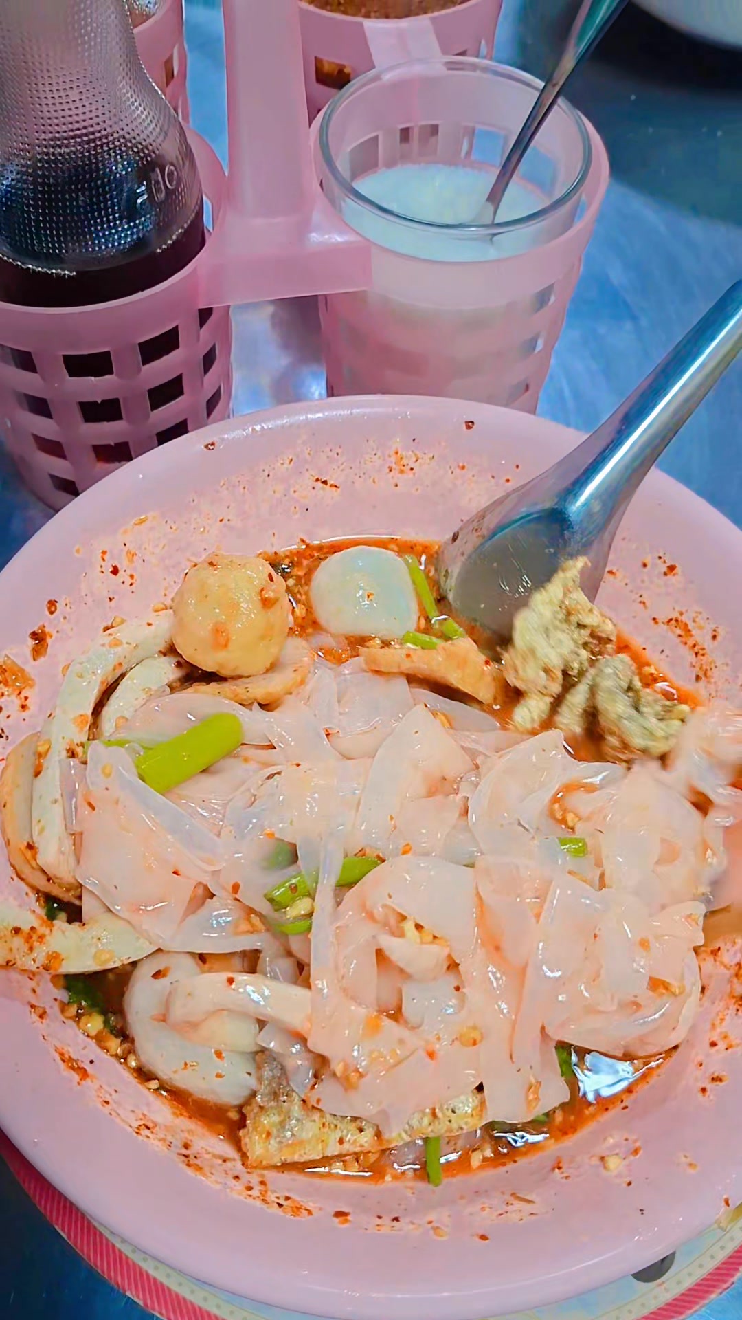 #อร่อยๆเส้นเหนียวหนึบหนับ | พากินพาสวบ นะคราฟ | Facebook