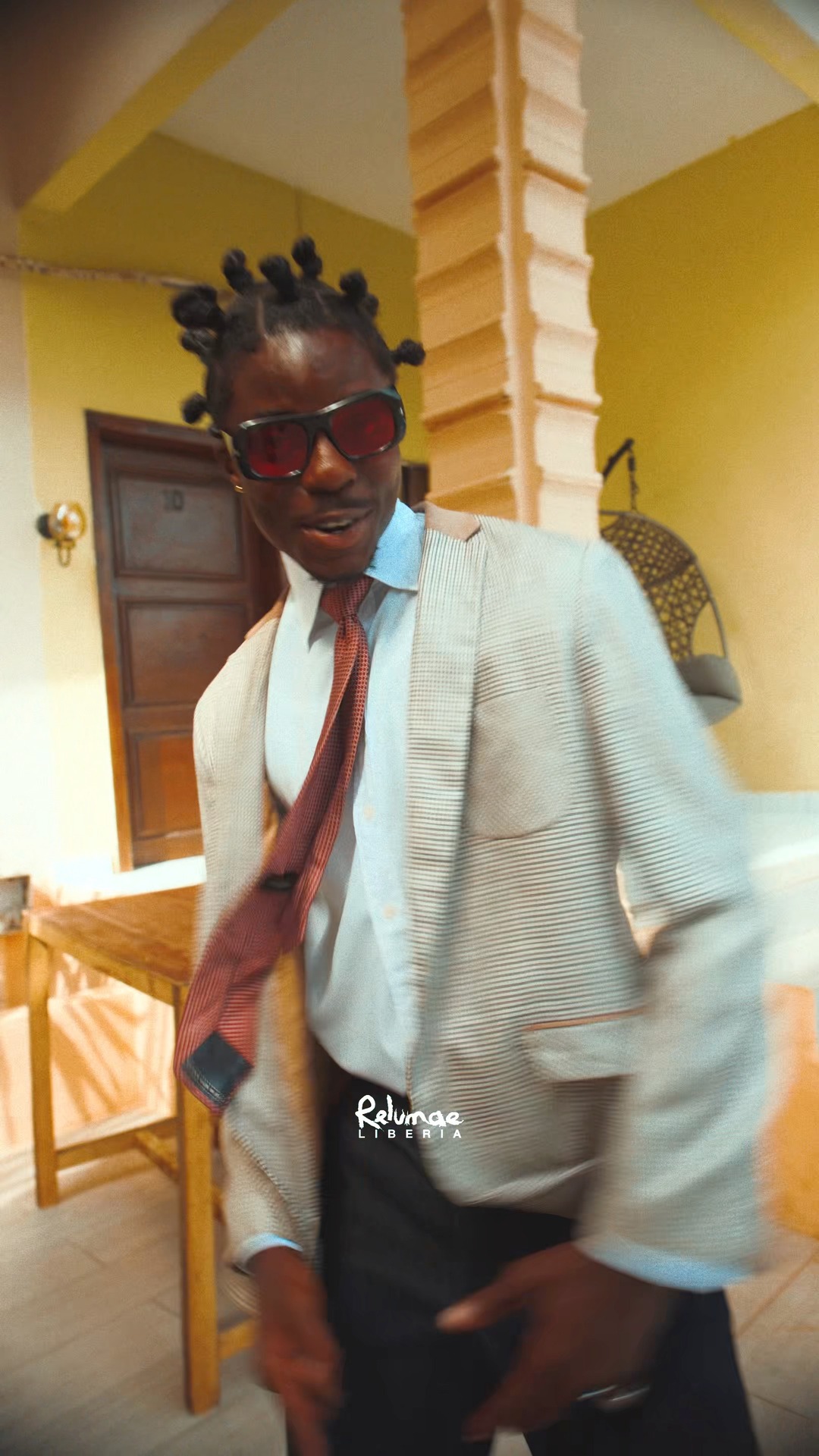 Lavien ラビアン Lavien (@thelavien) • Facebook