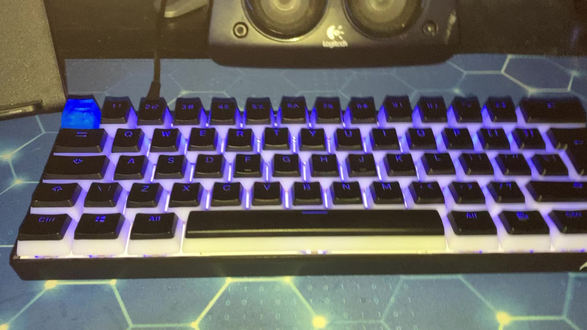 TEX double keycap mold inject test ! All for TEX Shura , all for you !