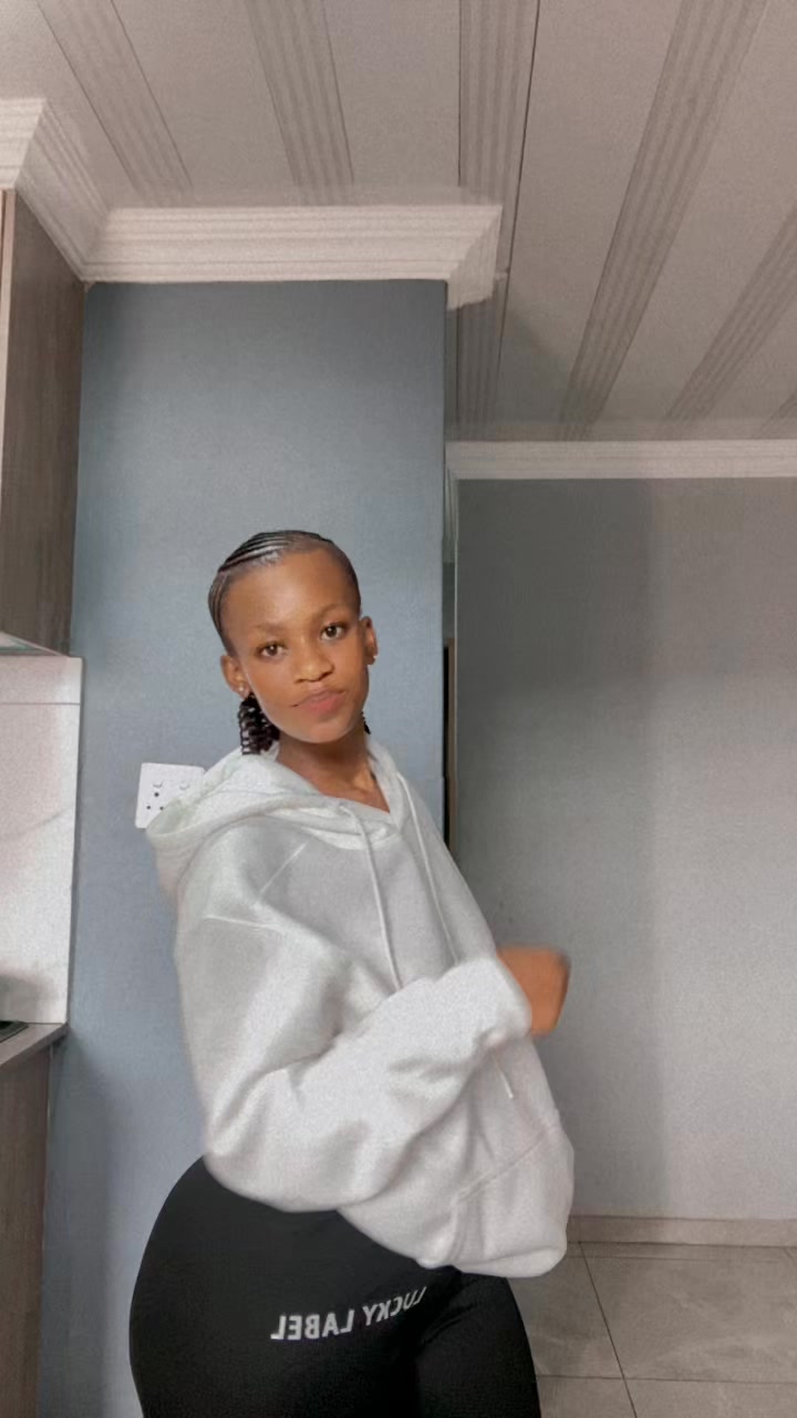 “O zama ke body fela “😂😂😂heish La nsegisha | Itz Angie | Facebook