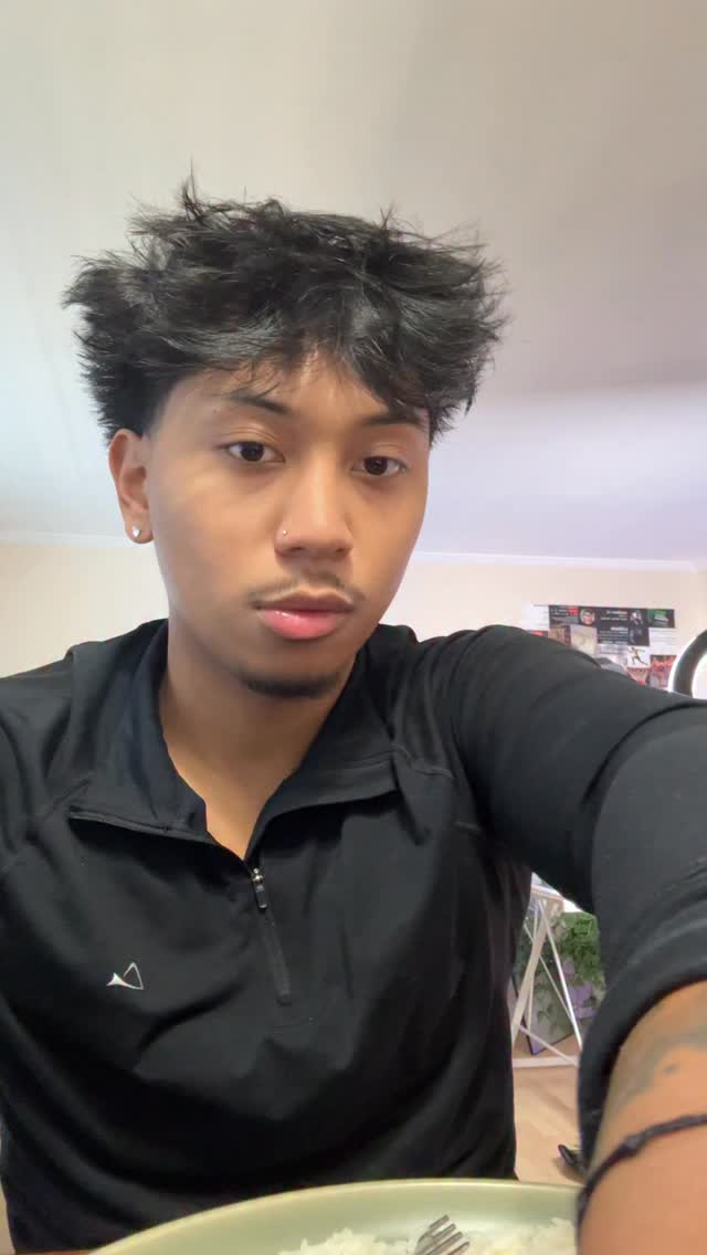 Comment “free” for my free course on creating engaging barber content ...