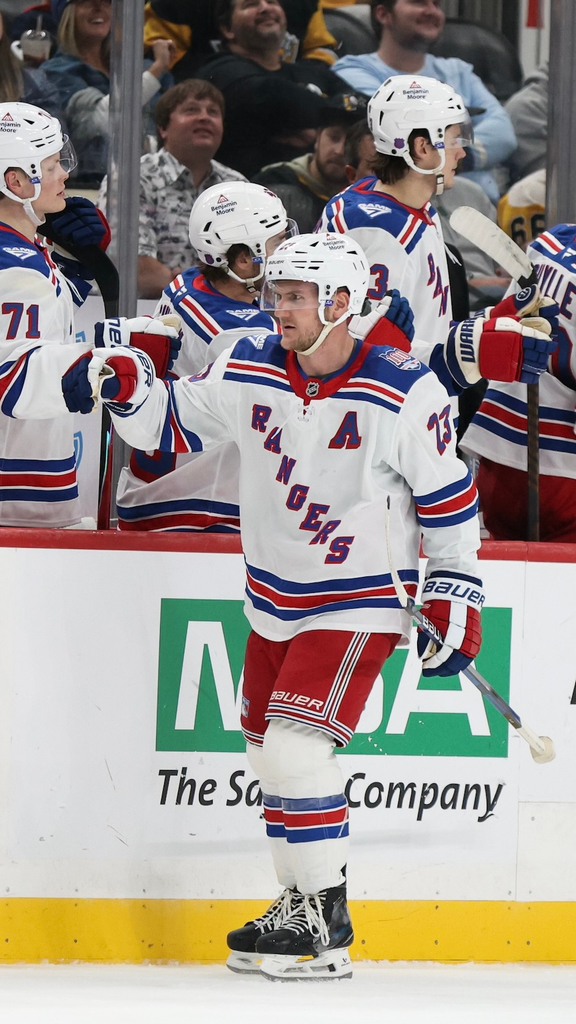 Power play Foxy from the point for his... - New York Rangers | Facebook