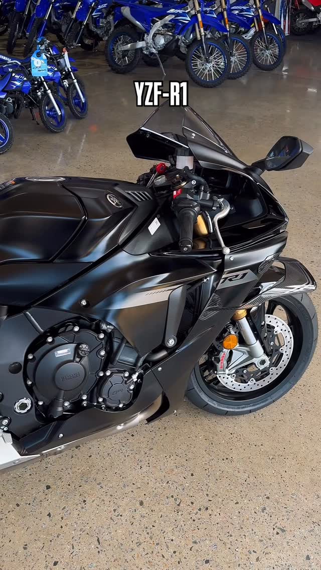 🚨 YAMAHA R1 – SUPERBIKE TECH UNLEASHED ️ Let’s break down what makes ...
