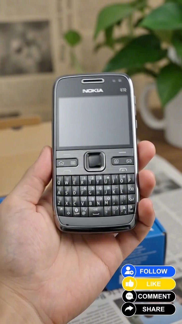 📱 Who remembers typing at lightspeed on this legend? The Nokia