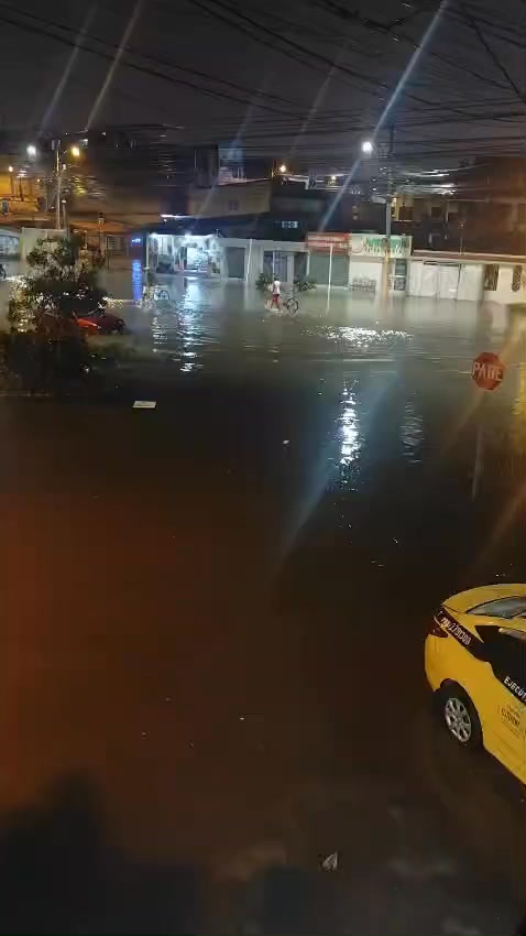 #Atentos |#Machala |#ElOro Video del barrio Nuevo Pilo sur de la ciudad ...
