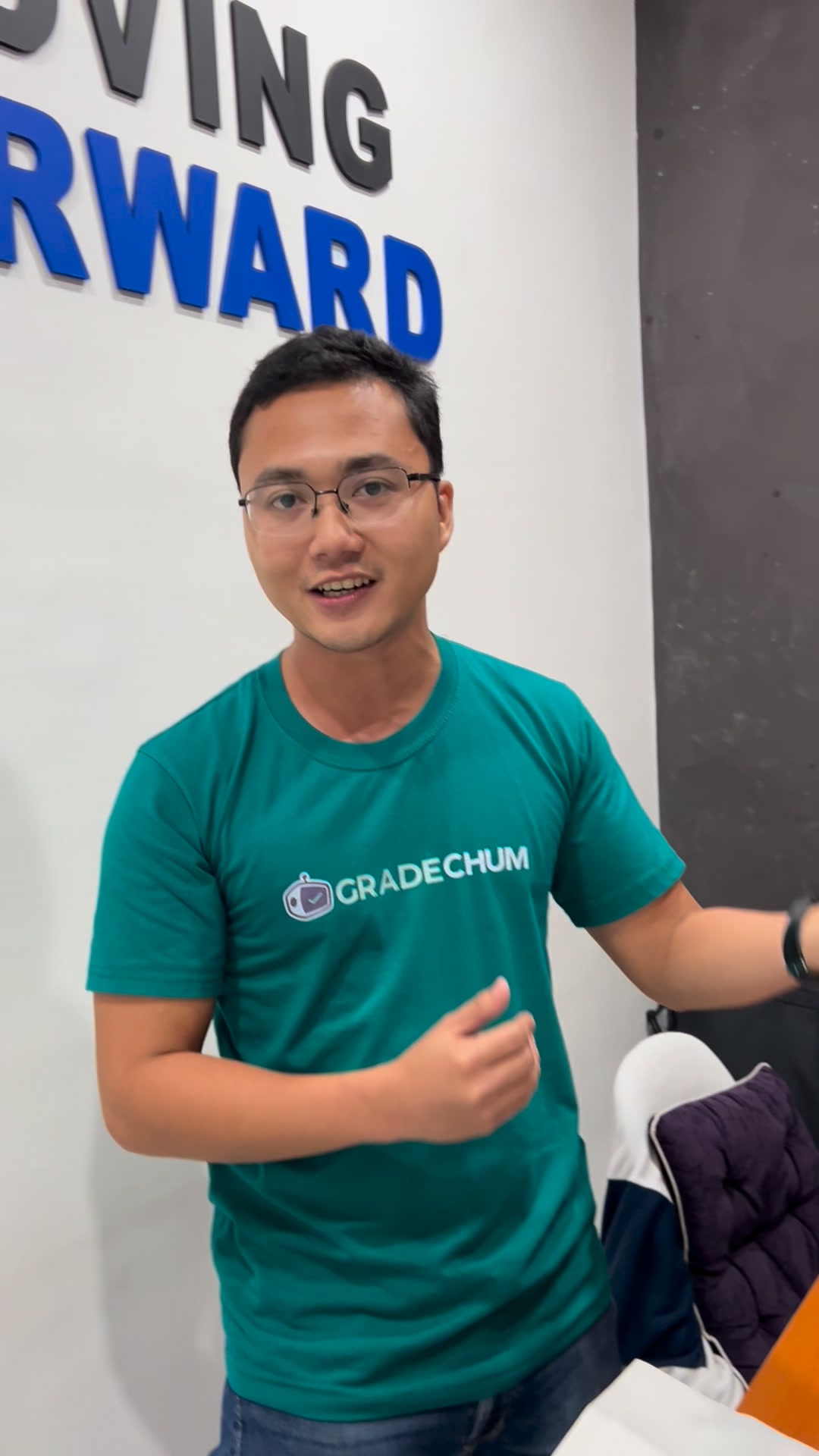 Hi vlog, welcome to my guys! 🤣🤣 Watch how GradeChum checks HUNDREDS of ...