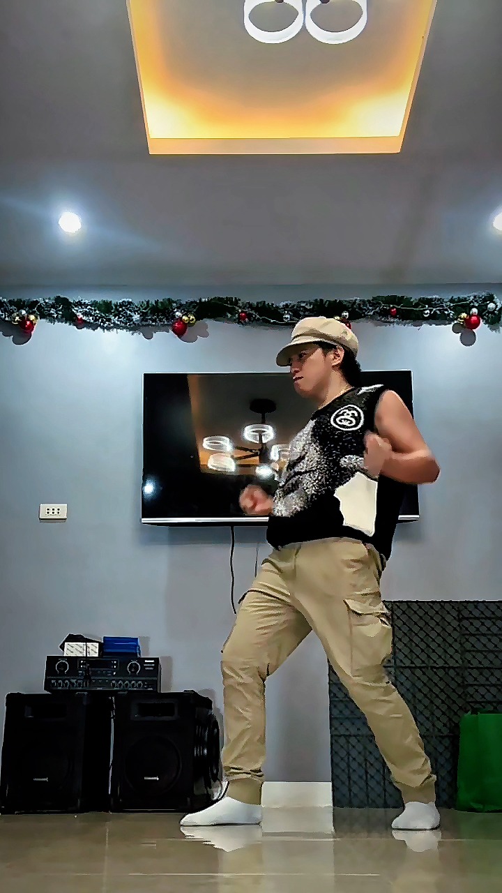 L.O.V.E dance trend challenge.🔥🕺 | MV Fam TV | Facebook