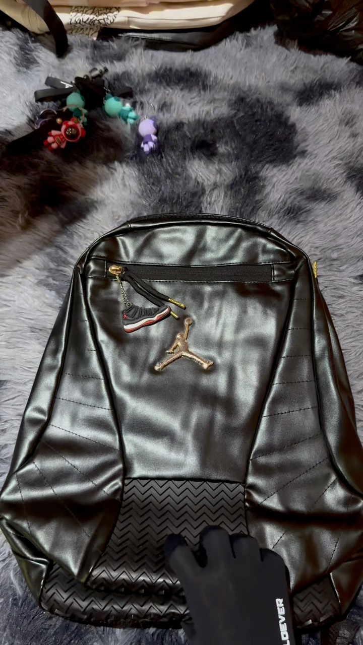 jansport backpack with side pockets SuperBreak Plus – DTLR camping-offers-may-26 Small Air Max Backpack Color:Pine/Granite inch laptop sleeve keeps