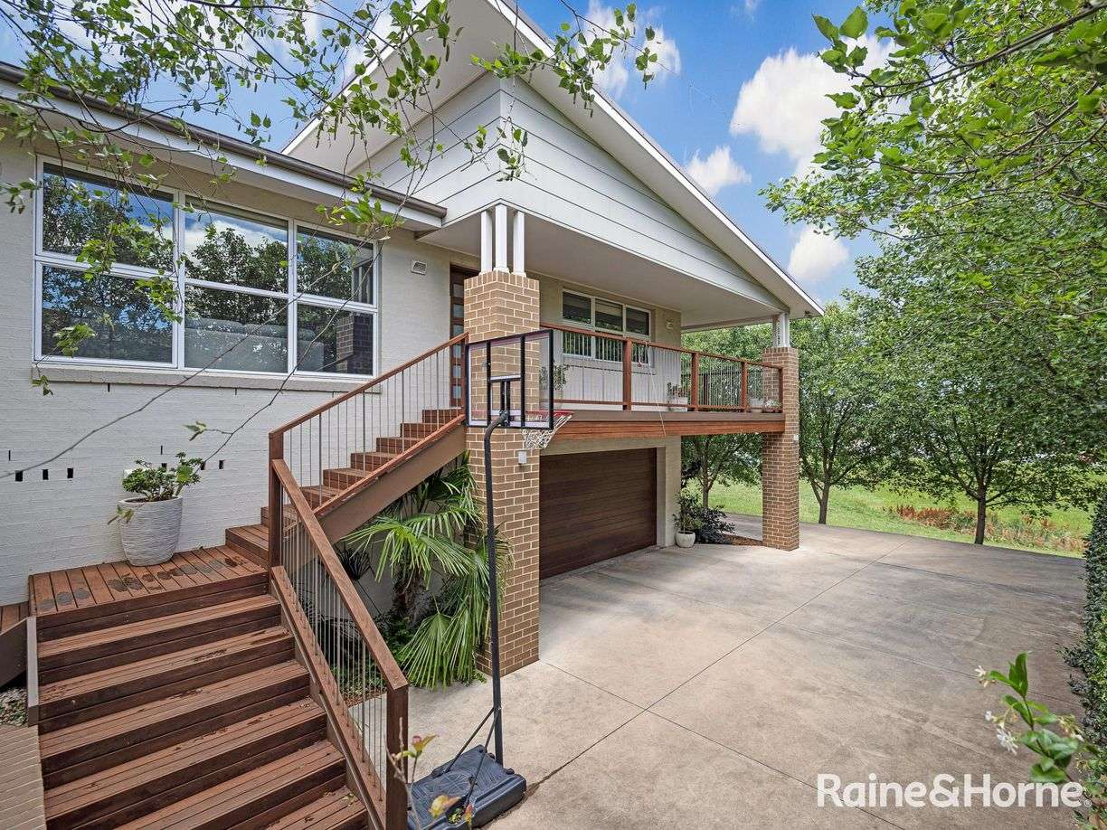 🏡 FOR SALE 🏡 10 Negundo Place, Kelso | 4 🛏 | 3 🛁| 2 🚗| Set back ...