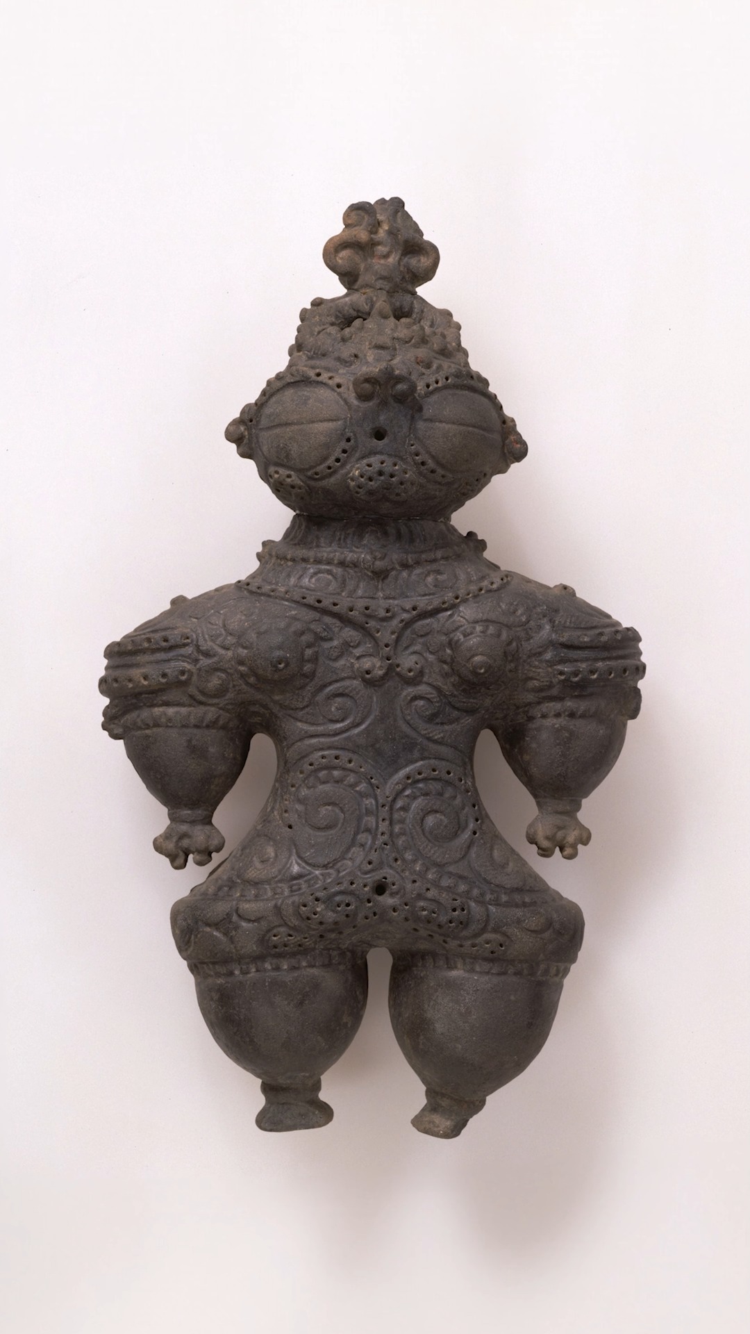 【7月25日迄】September sound the Dogu Over 2,400 years old, this clay figurine, commonly known as a dogū