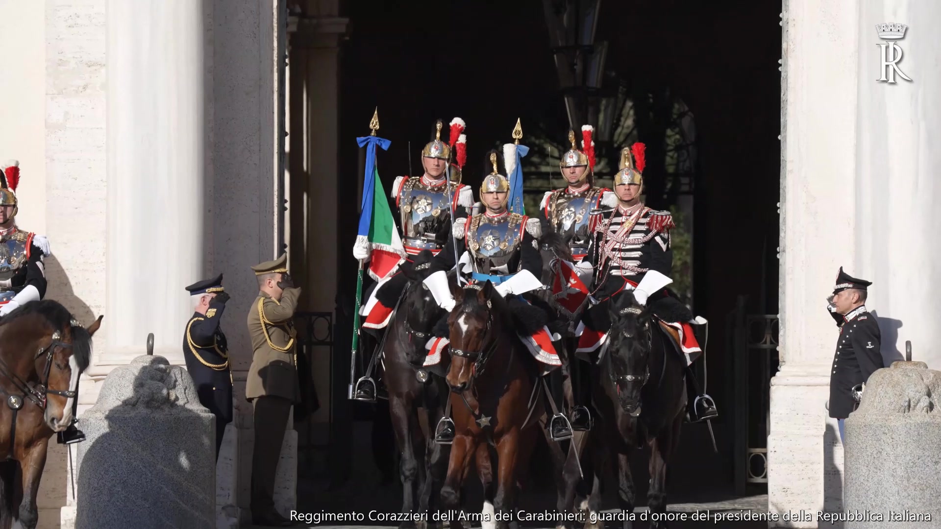 cambio-della-guardia-d-onore-al-palazzo-del-quirinale-in-forma-solenne