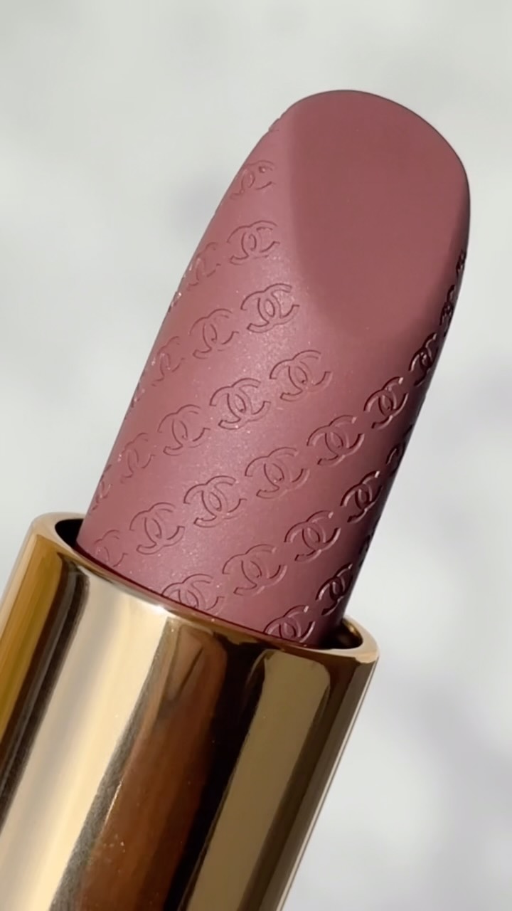 chanel.beauty Rouge Coco Satin Lipstick in Crush 165 💄 A limited